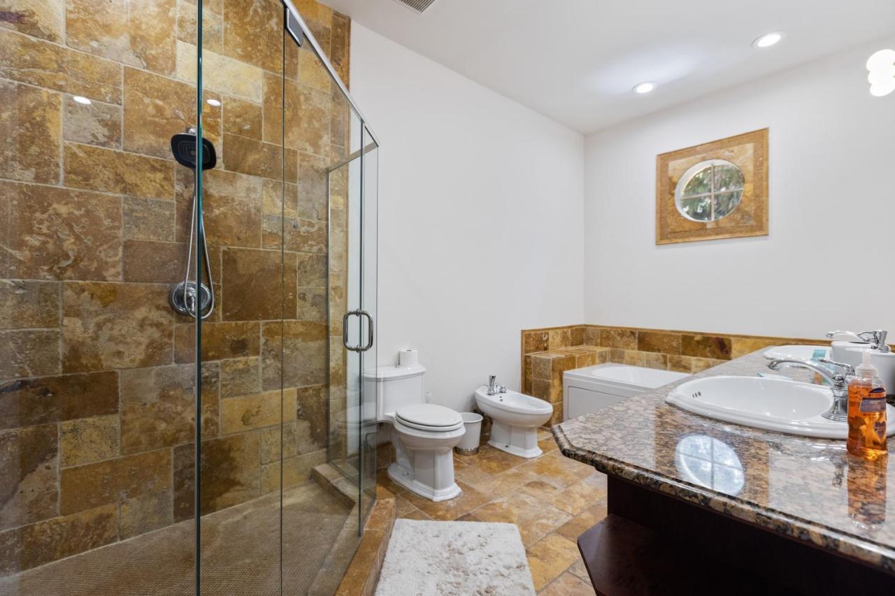 Luxury Spanish Villa 4 Bedroom 4 Bathroom Pool Sunny Isles North Miami Beach Exterior photo